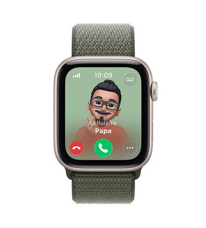Apple Watch SE 3, boîtier en aluminium, comète, appel entrant de Papa, photo de contact Memoji, boutons permettant d’accepter ou de refuser un appel