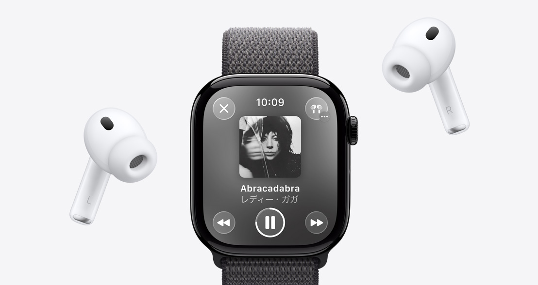 ホワイトのシリコーン製イヤーチップを取りつけたAirPods Pro 3と、光沢のあるジェットブラックアルミニウムケースのApple Watch Series 11。Apple Musicが再生されており、ダークグレイのスポーツループが取りつけられている