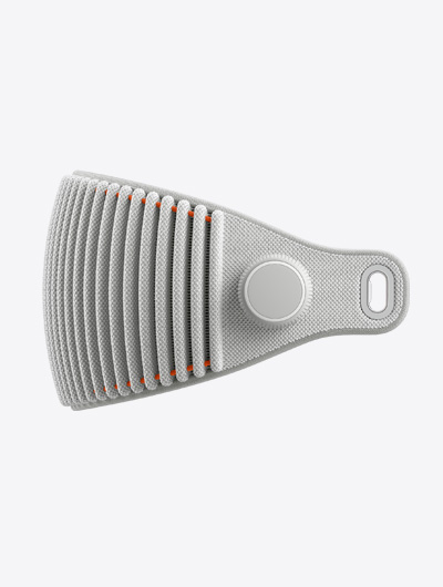 صورة جانبية للحزام الأحادي المغزول تعرض قرص الإحكام مع الشريط الخلفي القابل للتعديل وتصميمه المضلّع