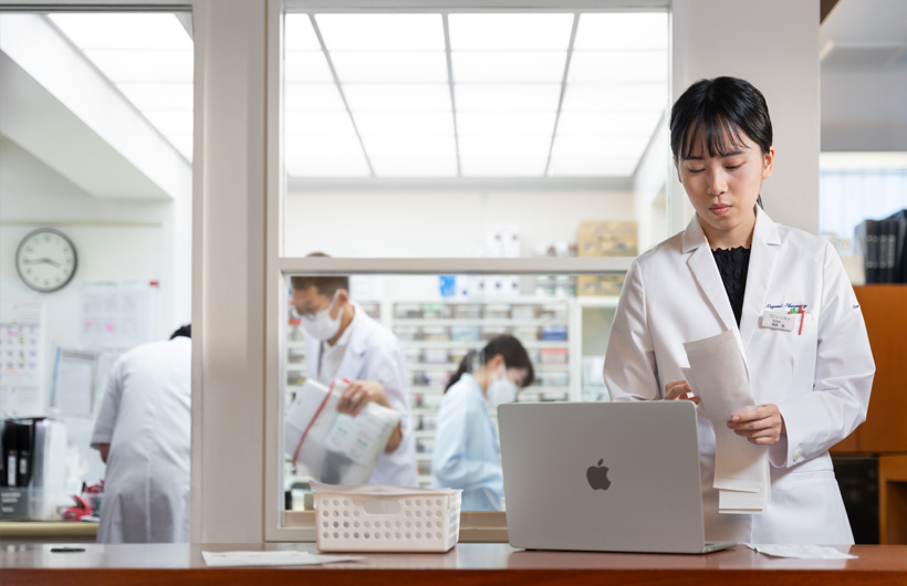 Technologie Apple pomáhají optimalizovat provoz a zkracovat čas, který by zaměstnanci strávili administrativou.