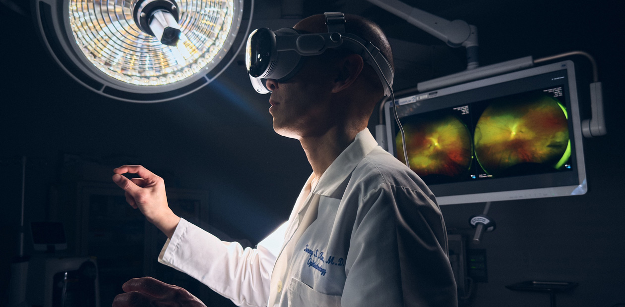 A surgeon wearing Apple&nbsp;Vision&nbsp;Pro in the operating room.